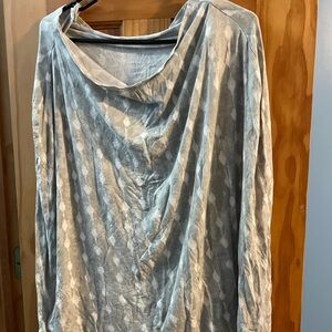 Bebe au Lait Light Gray Patterned nursing cover